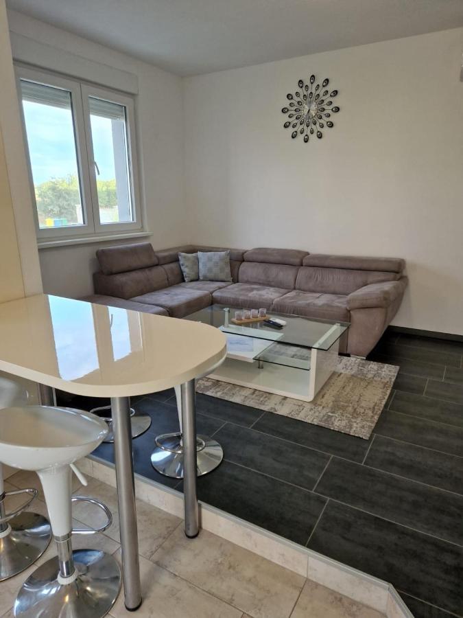 Apartment Luca Пула Экстерьер фото