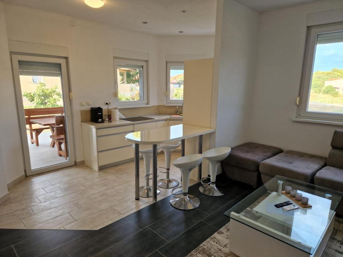 Apartment Luca Пула Экстерьер фото