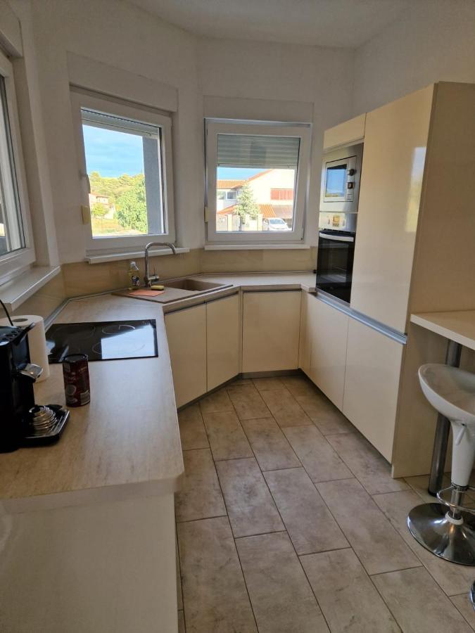Apartment Luca Пула Экстерьер фото
